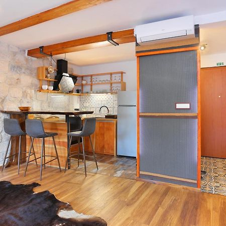 Apartments With A Parking Space Omis - 19051 Exterior foto